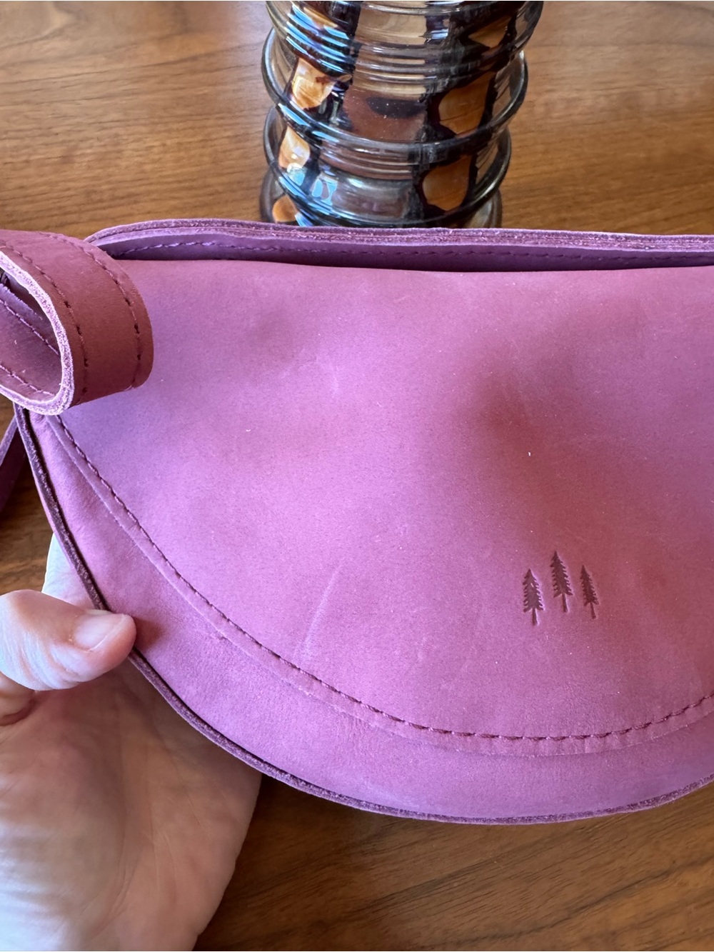 Portland Leather Koala Sling Bag - Picture 5 of 15